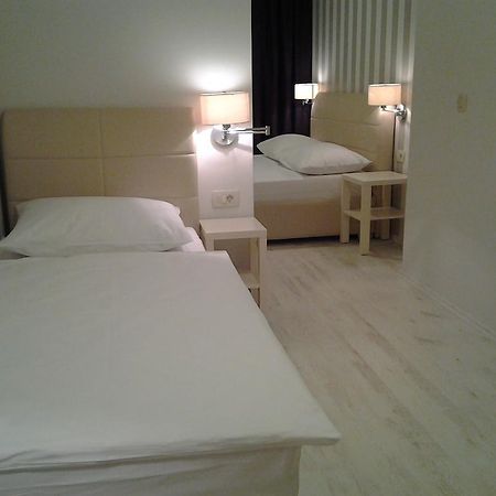Pansion Bencun Hotel เมจูโกเรีย ห้อง รูปภาพ