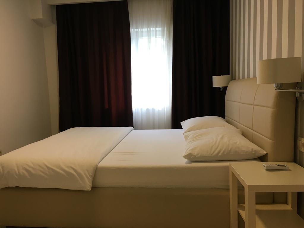 Pansion Bencun Hotel เมจูโกเรีย ภายนอก รูปภาพ