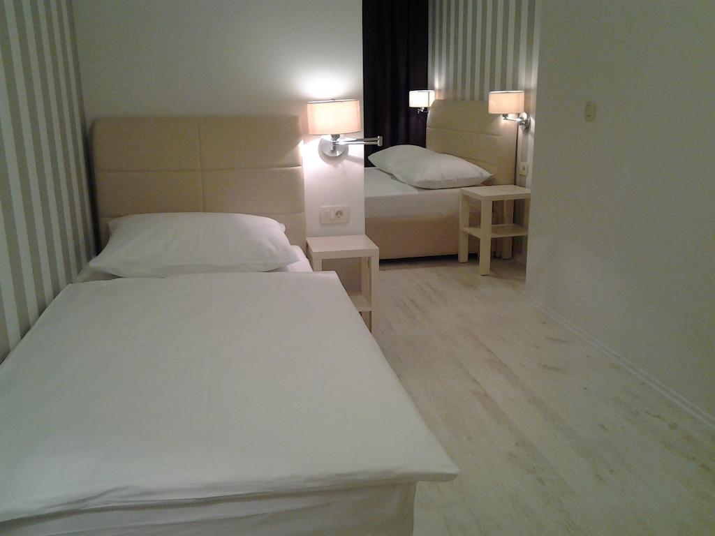 Pansion Bencun Hotel เมจูโกเรีย ห้อง รูปภาพ