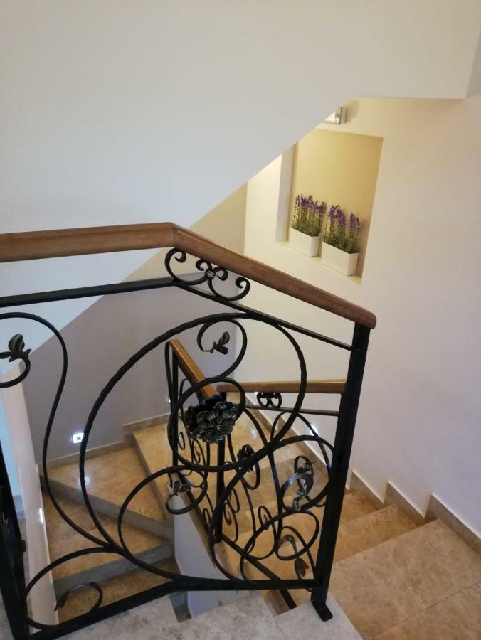 Pansion Bencun Hotel เมจูโกเรีย ภายนอก รูปภาพ